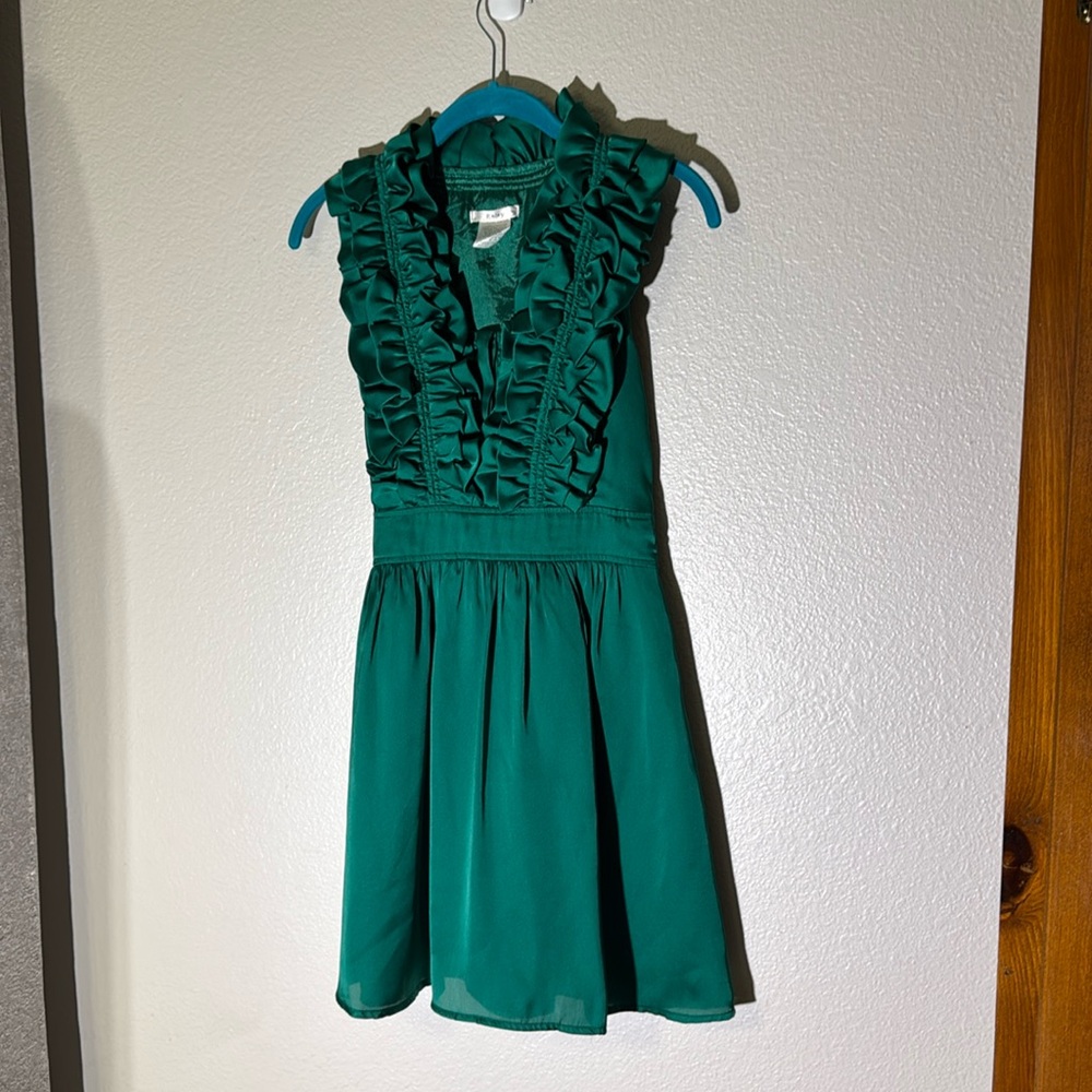 Women’s Esley emerald green ruffle dress